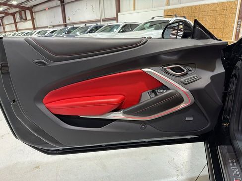 Used 2016 Chevrolet Camaro SS image 29