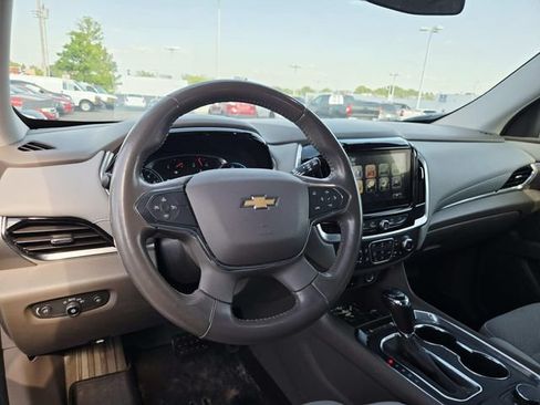 Used 2019 Chevrolet Traverse LT FWD image 6