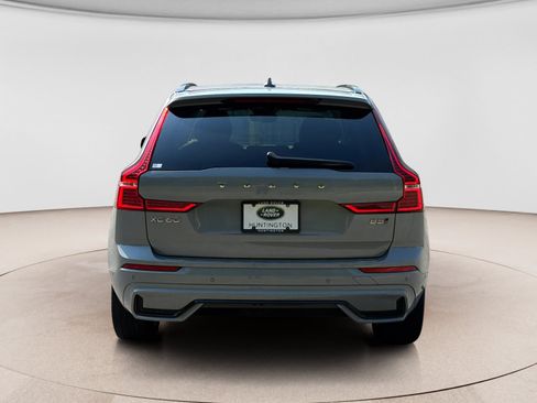 Used 2024 Volvo XC60 B5 Plus w/ Protection Package Premier AWD/4WD image 4