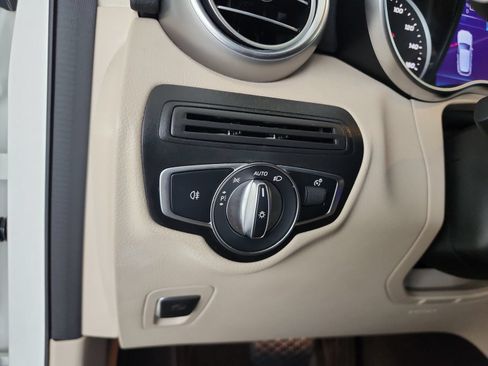 Used 2022 Mercedes-Benz GLC 300 image 13