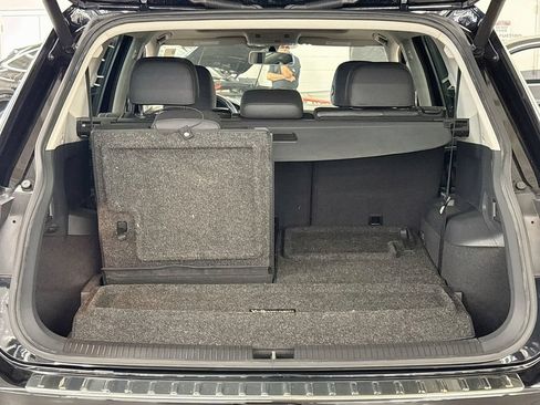 Used 2019 Volkswagen Tiguan SEL FWD image 24