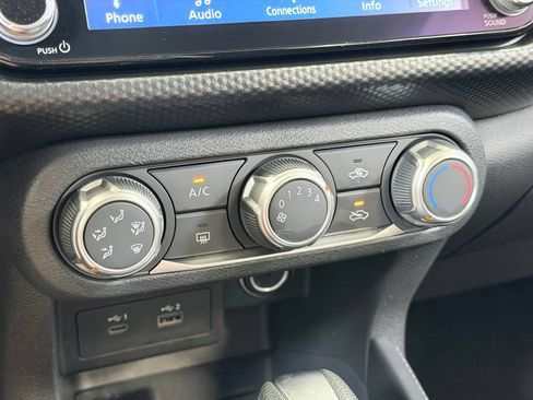 Used 2023 Nissan Kicks SV FWD image 48