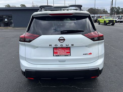 New 2026 Nissan Rogue SV image 6