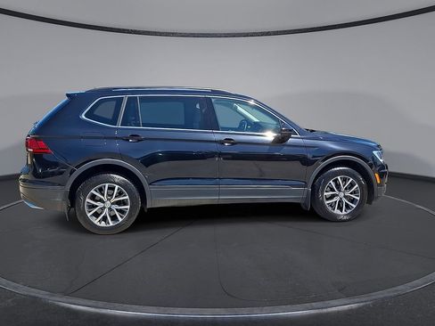 Used 2019 Volkswagen Tiguan SE w/ Panoramic Sunroof Package FWD image 31