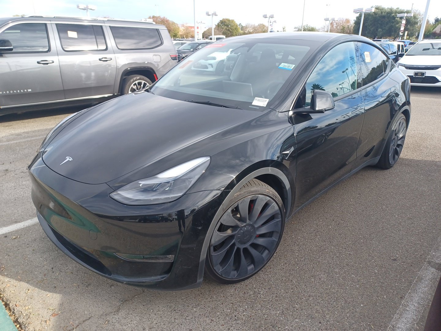 Used 2023 Tesla Model Y Performance AWD/4WD image 1