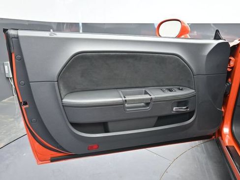 Used 2008 Dodge Challenger SRT8 RWD image 12