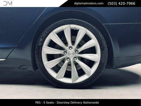 Used 2013 Tesla Model S Performance RWD image 38