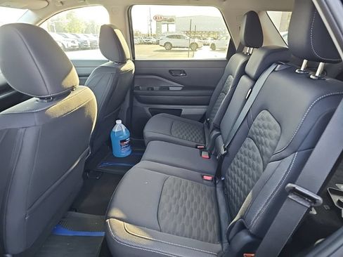 Used 2026 Nissan Pathfinder SV AWD/4WD image 5