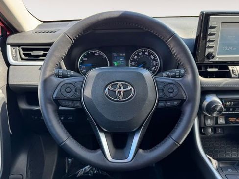 Certified 2022 Toyota RAV4 XLE Premium AWD/4WD image 30