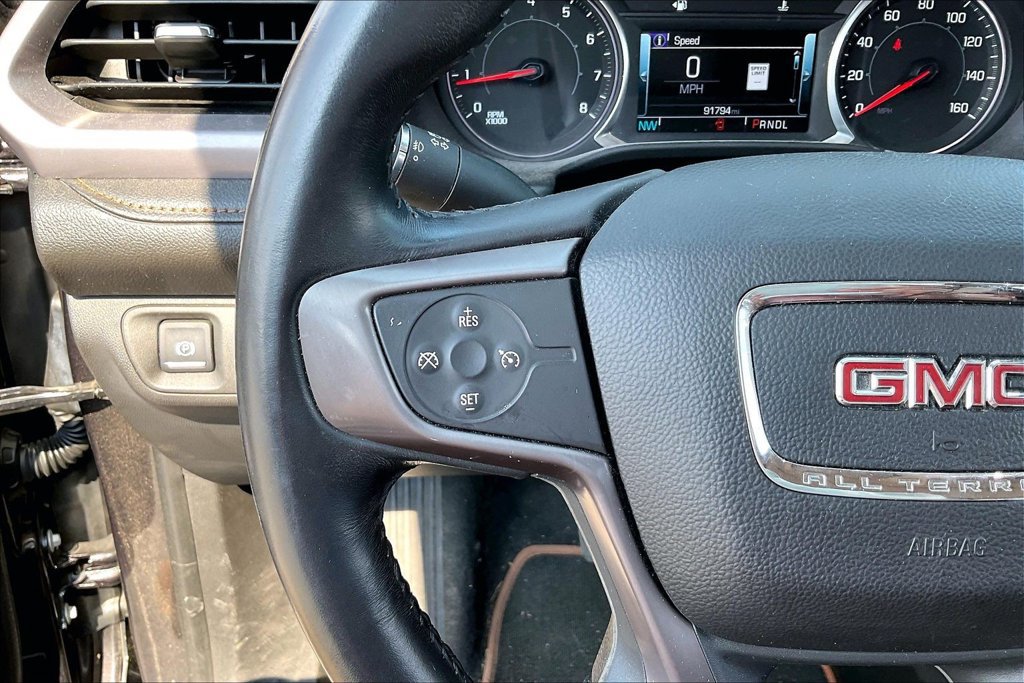 Used 2017 GMC Acadia SLT AWD/4WD image 10