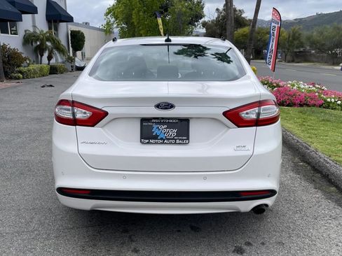 Used 2014 Ford Fusion SE image 6