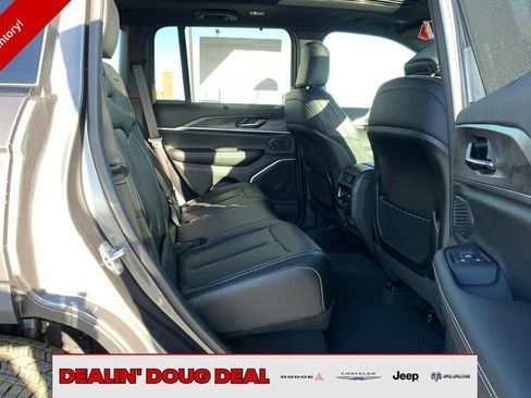 New 2025 Jeep Grand Cherokee Limited 4xe w/ Luxury Tech Group II image 28