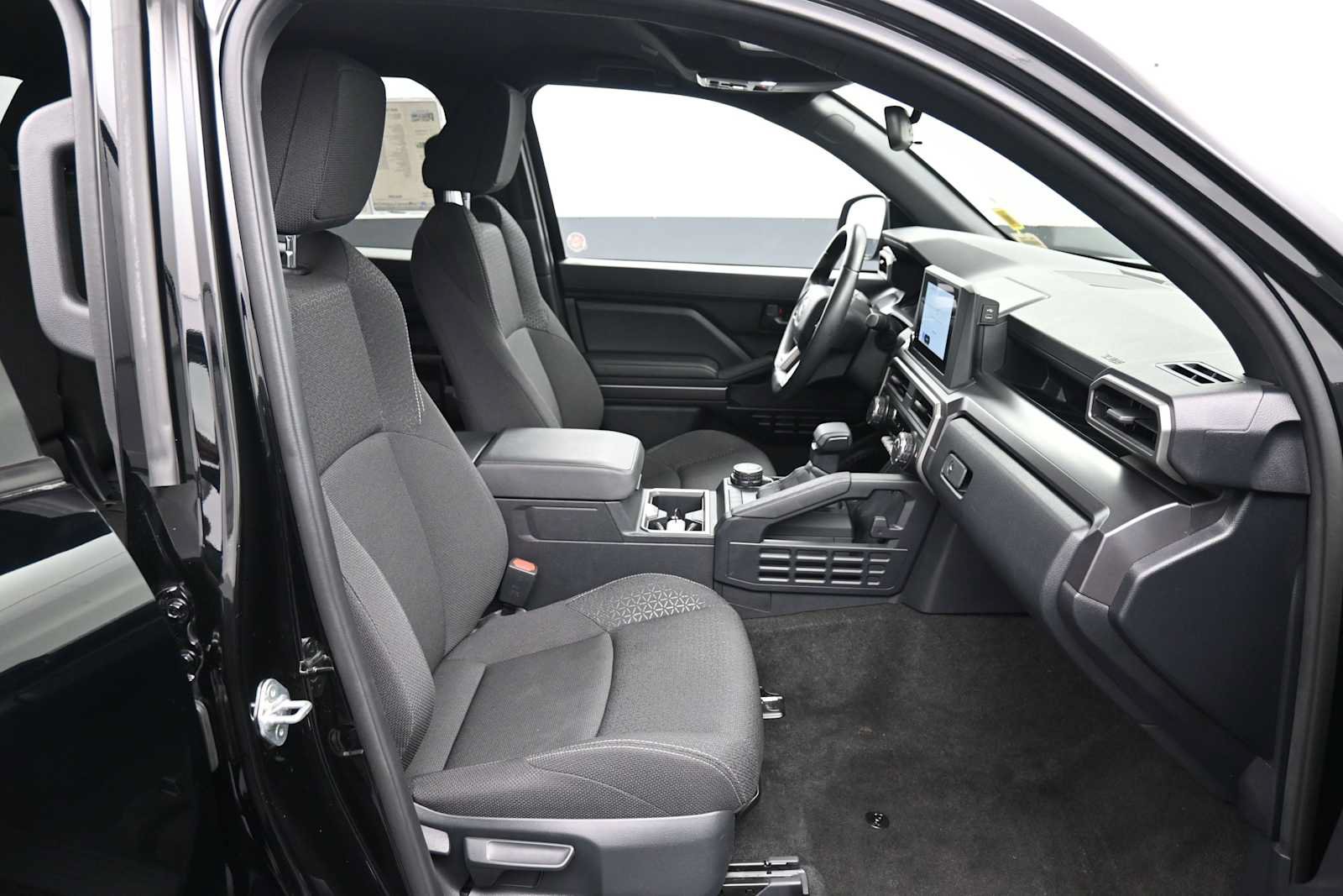 Certified 2025 Toyota 4Runner SR5 AWD/4WD image 24