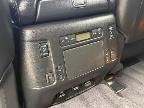 Used 2018 Nissan Armada Platinum w/ Cargo Package AWD/4WD image 22