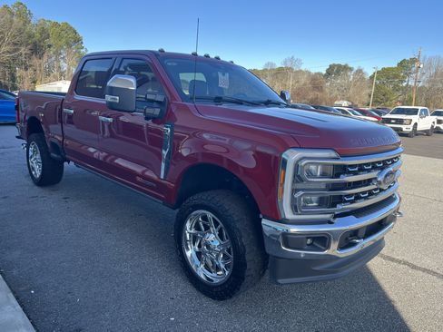 Used 2023 Ford F250 Lariat w/ Lariat Ultimate Package image 4