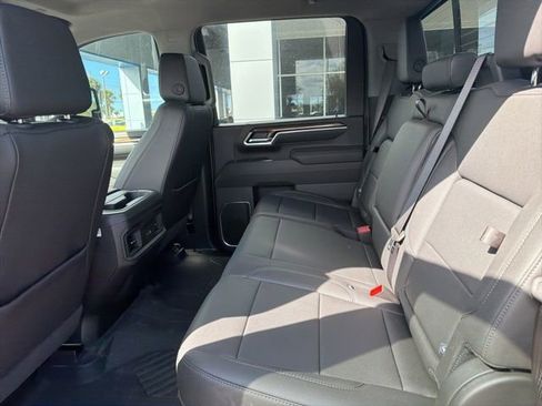 Used 2025 Chevrolet Silverado 2500 LT w/ Trail Boss Package image 7