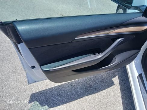 Used 2022 Tesla Model 3 Long Range AWD/4WD image 11