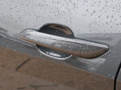 New 2025 Hyundai Elantra Limited image 20