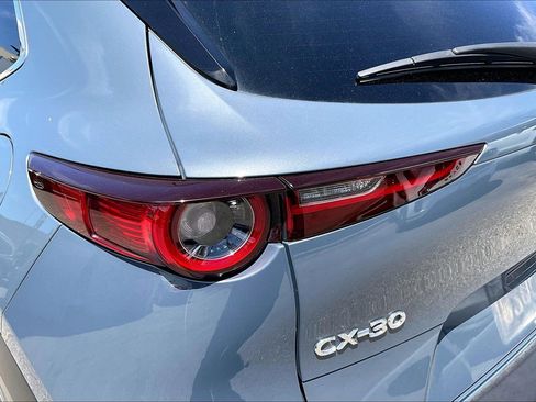 Used 2021 MAZDA CX-30 FWD 2.5 S w/ Premium Package image 18