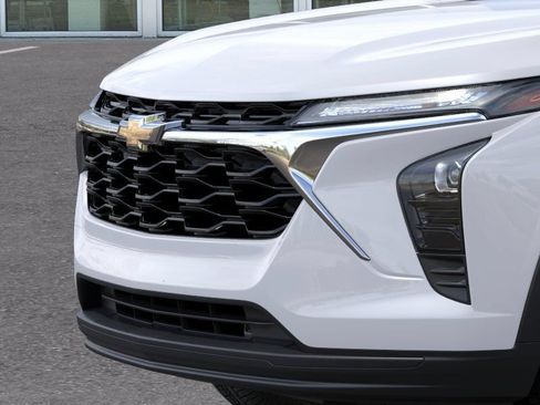 New 2026 Chevrolet Trax LS w/ LS Convenience Package FWD image 13