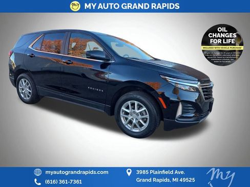 Used 2023 Chevrolet Equinox LT image 1