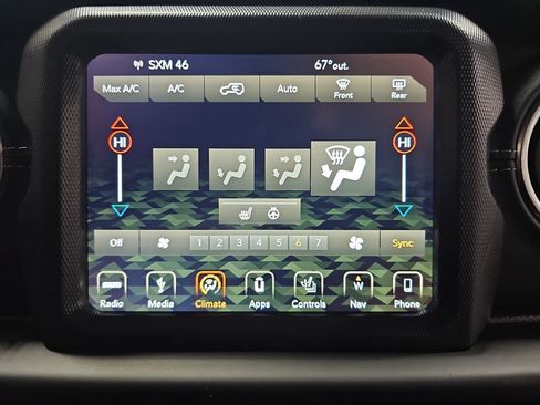 Used 2018 Jeep Wrangler Unlimited Sahara image 22