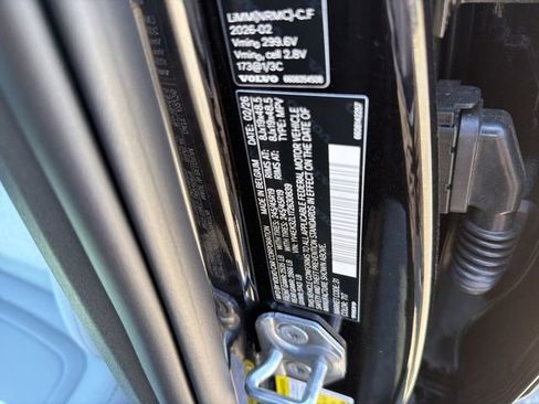 New 2026 Volvo EX30 Ultra w/ Protection Package Premier AWD/4WD image 17