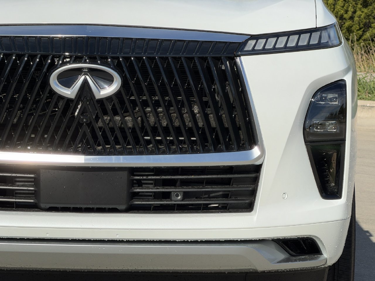 New 2027 INFINITI QX80 Luxe w/ Cargo Package RWD image 5