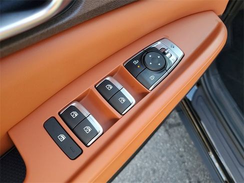 New 2026 Kia Carnival EX image 21