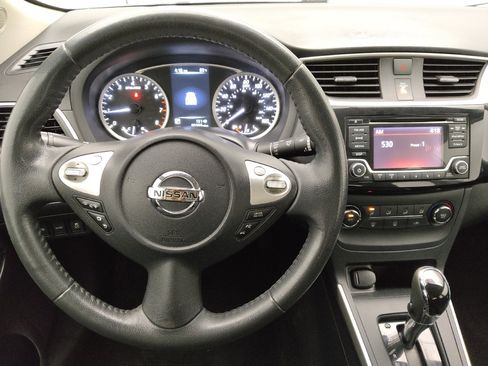 Used 2017 Nissan Sentra SV FWD image 22