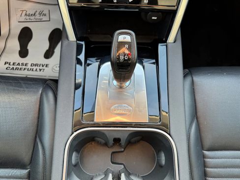 Used 2020 Land Rover Discovery Sport SE image 29