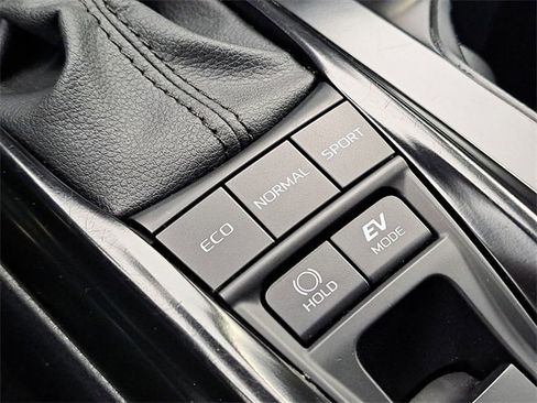 Used 2025 Toyota Camry XSE image 15