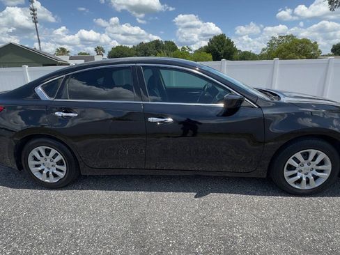 Used 2017 Nissan Altima 2.5 S w/ Power Driver Seat Package FWD image 4