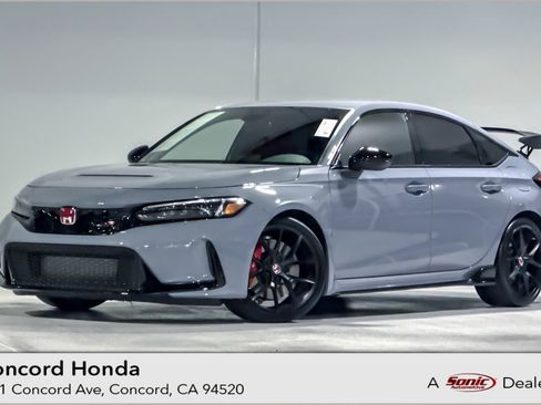 Used 2025 Honda Civic Type R image 1