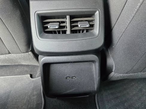 Used 2025 Chevrolet Equinox EV LT FWD image 13