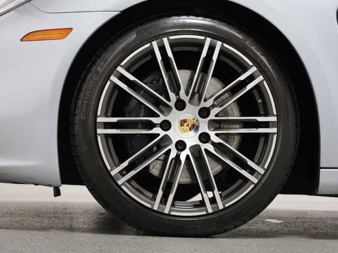 Used 2016 Porsche Panamera Edition RWD image 39