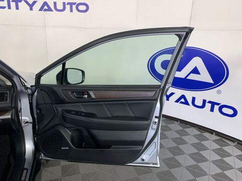 Used 2019 Subaru Outback 2.5i Limited AWD/4WD image 40