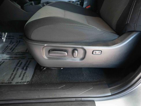 Used 2023 Toyota Tacoma TRD Off-Road image 12