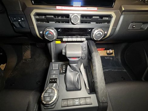New 2026 Toyota Tacoma TRD Off-Road AWD/4WD image 11