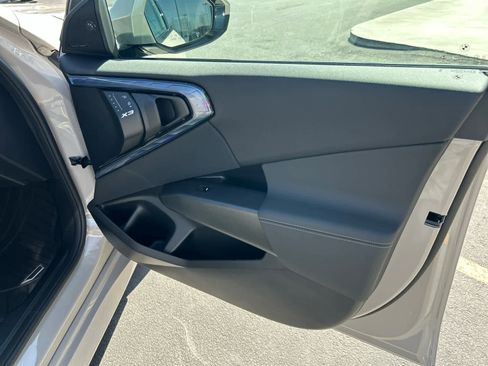 Certified 2025 BMW X3 xDrive30i w/ Premium Package image 18