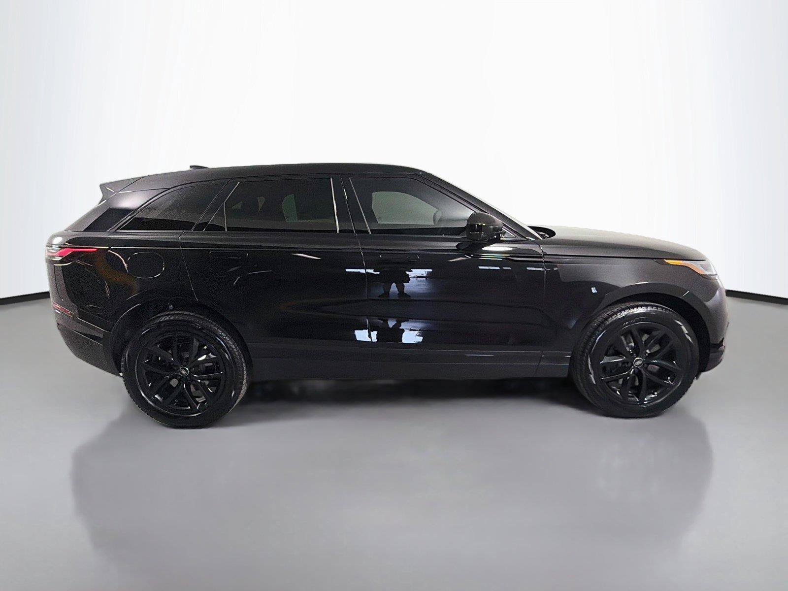 New 2026 Land Rover Range Rover Velar S AWD/4WD image 4