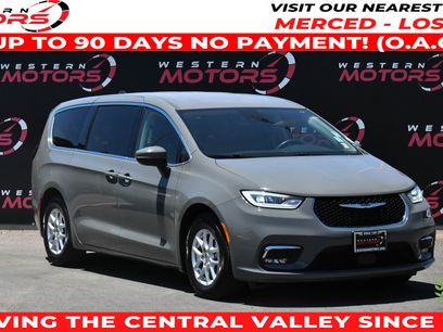 Used 2023 Chrysler Pacifica Touring-L