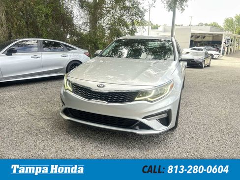 Used 2019 Kia Optima LX FWD image 1