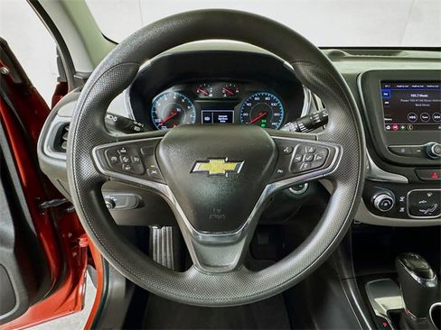 Used 2020 Chevrolet Equinox LS w/ LS Convenience Package image 9