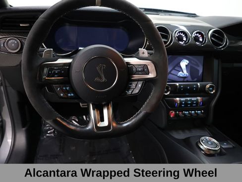 Used 2022 Ford Mustang Shelby GT500 w/ Carbon Fiber Track Pack RWD image 42