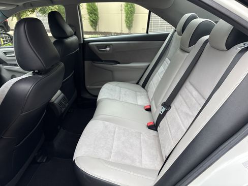 Used 2017 Toyota Camry XSE FWD image 15