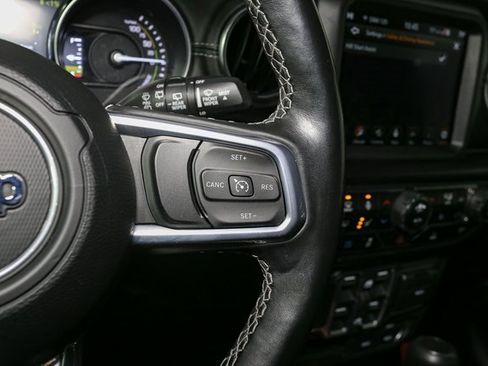 Used 2021 Jeep Wrangler Unlimited Sahara w/ Cold Weather Group image 32