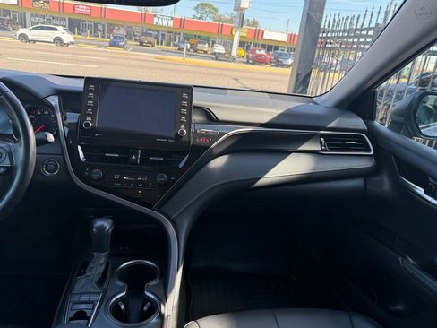 Used 2023 Toyota Camry XSE FWD image 39