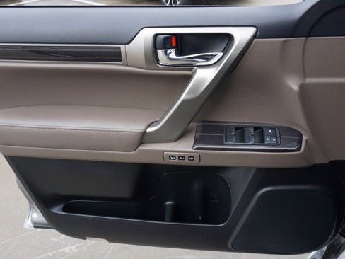 Used 2021 Lexus GX 460 Premium w/ Premium Plus Package image 23