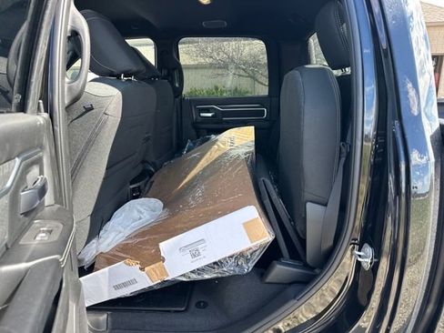 New 2026 RAM 2500 Big Horn AWD/4WD image 11